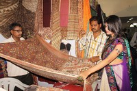 Isha Agarwal Launched Silk of India Exhibition